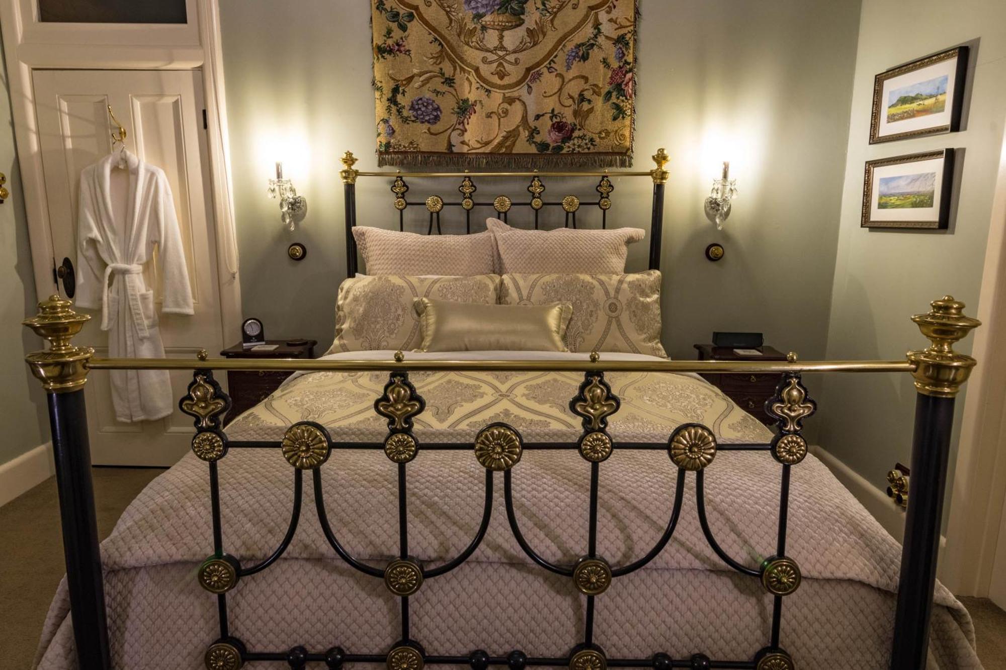 Bed and Breakfast Heytesbury House Cobden Экстерьер фото
